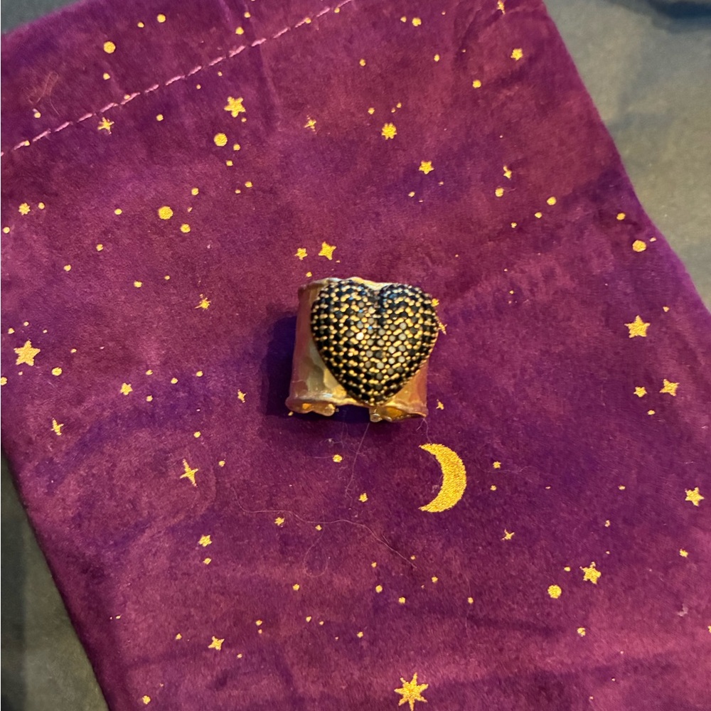 Black Rhinestone Heart Adjustable Ring - image 4